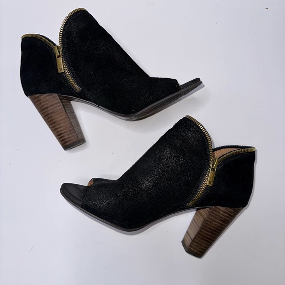 Lucky Brand Women's Padmah Black Suede Peep Toe Block Heel Ankle Booties 6M/36 - Picture 2 of 9